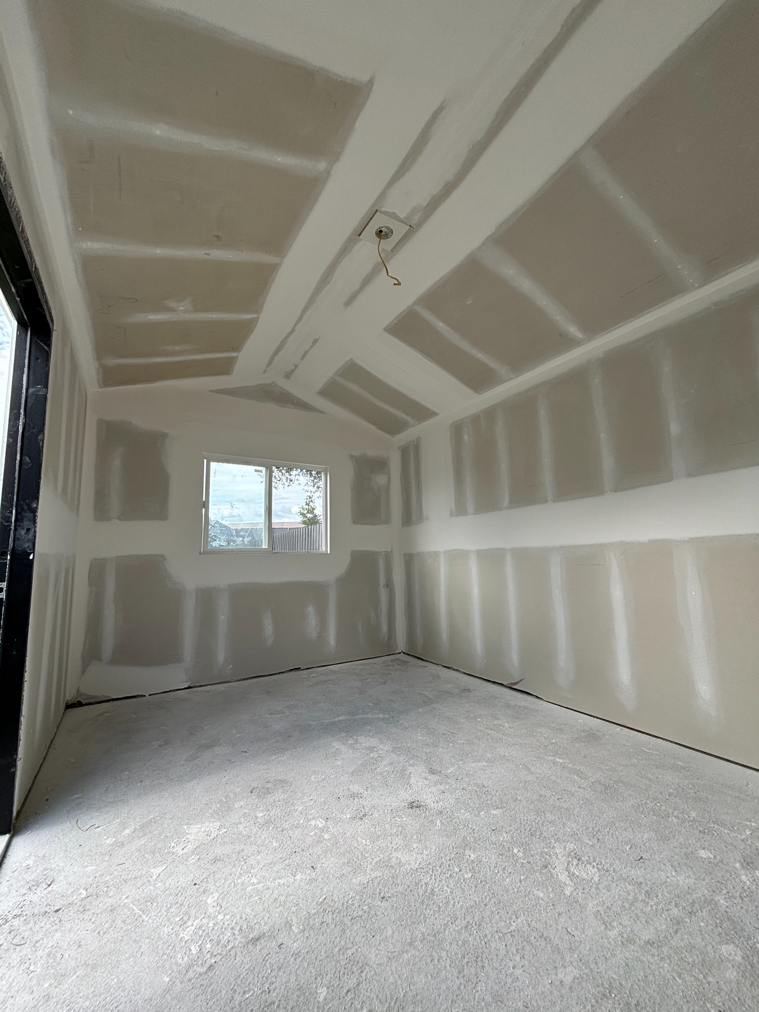 Drywall finishing project by Tampa Drywall Guys y Más