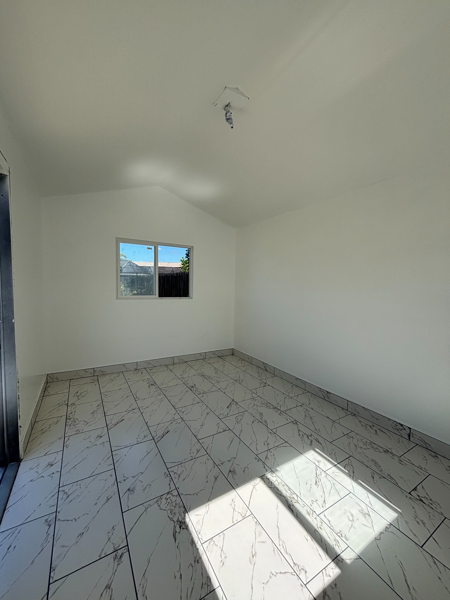 Completed tiled room